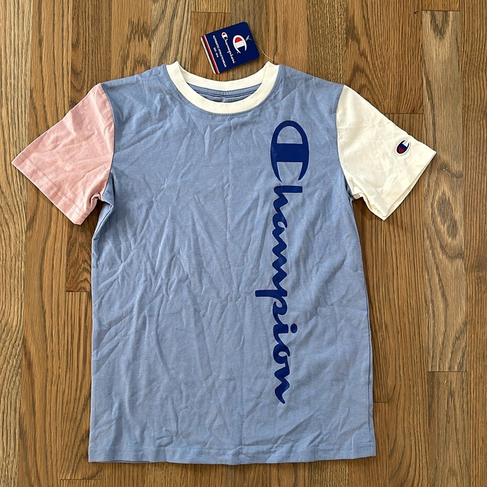 Champion T-Shirt Boys sz Medium Graphic Short Sleeve Crew Neck Blue Musk White